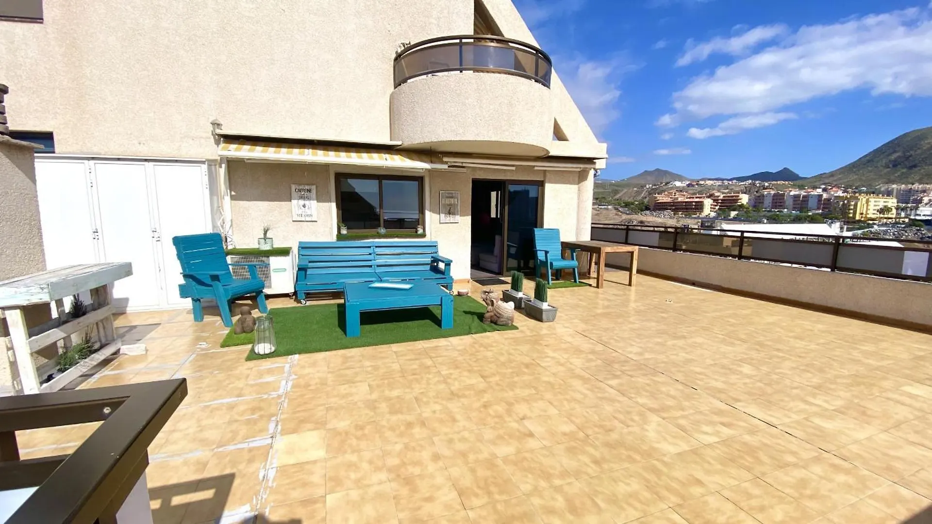 Oasis In Los Cristianos By Deihu Experiences Arona  0*, Arona (Tenerife)